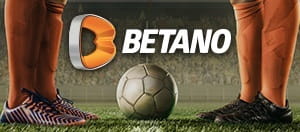 Zwei Fußballspieler und das Logo von Betano.