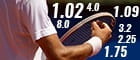Viele verschiedene Wettquoten und den Arm eines Tennisspielers mit einem Schläger.