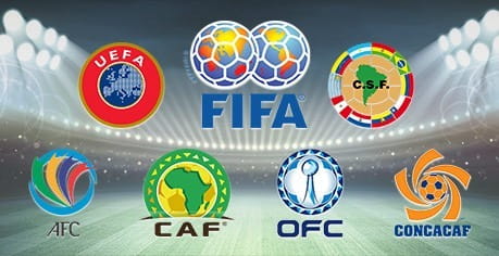 Ein Stadion und die Logos der weltweiten Fußballverbände.