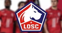 Im Hintergrund ein Fußballplatz und im Vordergrund das Logo des OSC Lille.