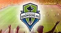 Das Logo der Seattle Sounders und im Hintergrund ein Stadion.