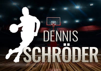 Die Umrisse von Dennis Schröder in einer Basketball-Halle.
