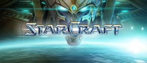 Das Logo von StarCraft und eine Szene aus dem Spiel.