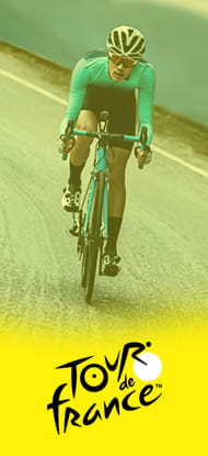 Ein Radfahrer und das Logo der Tour de France.
