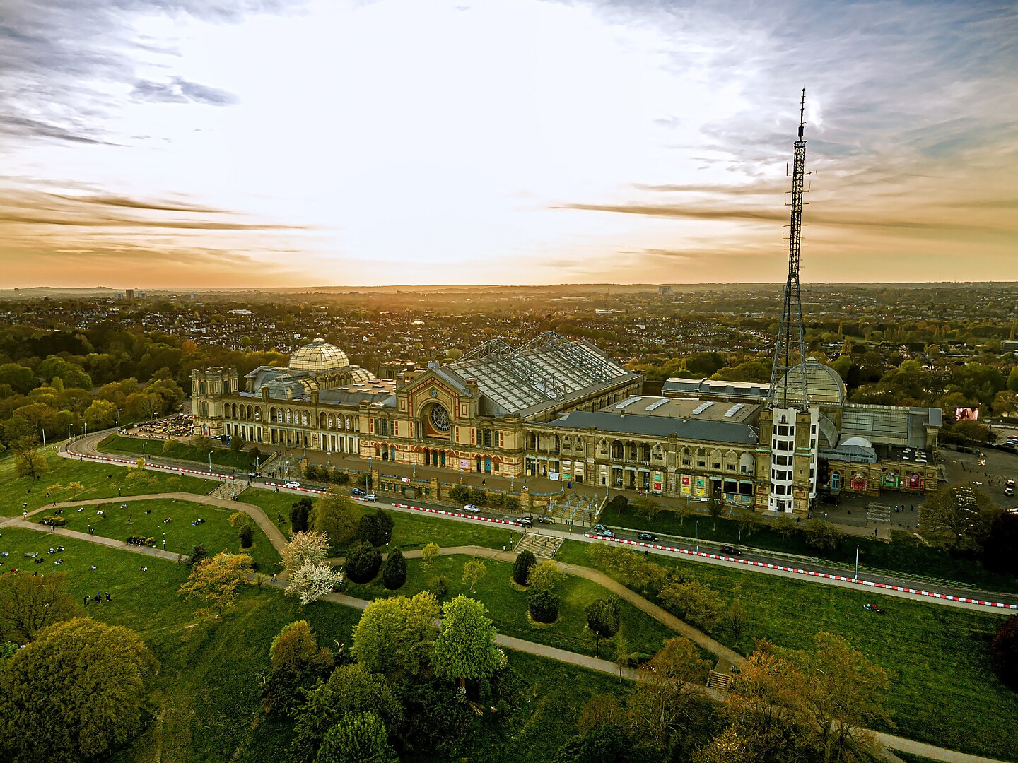 Aufnahme des Alexandra Palace, genannt Ally Pally, dem Austragungsort der Darts-Weltmeisterschaft.
