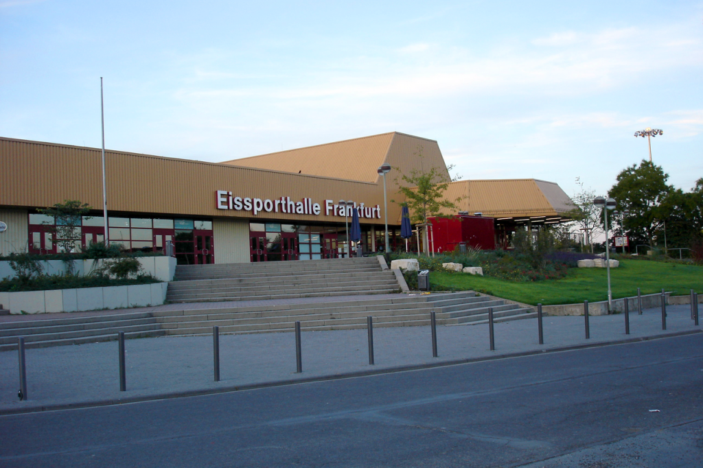 Aufnahme der Eissporthalle Frankfurt. Austragungsort des World Cup of Darts 2026.