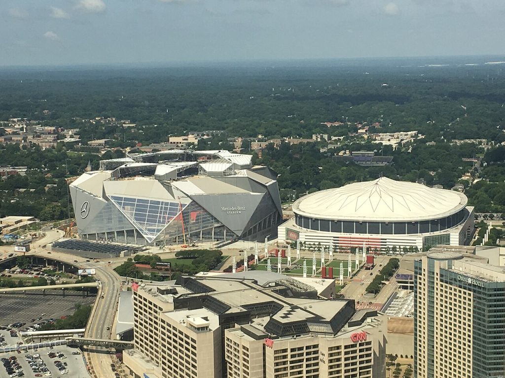 Aufnahme des Mercedes-Benz Stadium in Atlanta. Ein Spielort bei der Fußball-WM 2026.