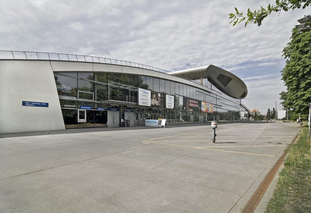 Aufnahme der Max-Schmeling-Halle. Austragungsort der Basketball-WM der Frauen 2026.
